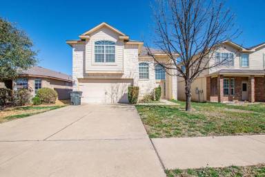 Main picture of 4701 Green Meadow St