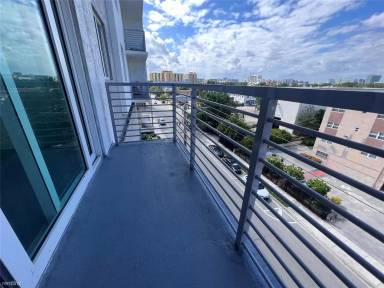 Main picture of Brickell West