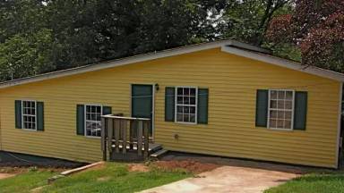 Main picture of 1686 Mary George Ave NW