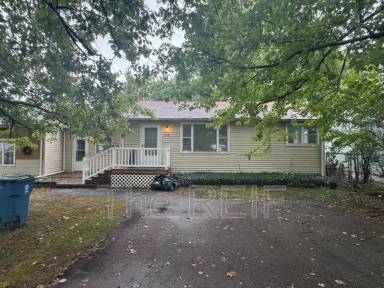 Main picture of 146 Helen St