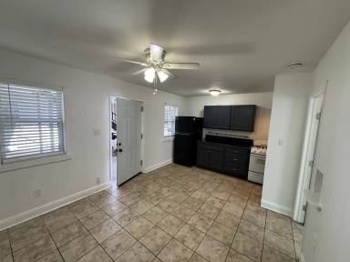 Main picture of 110 Gennaro Pl