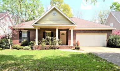 Main picture of 533 Edinburgh Way