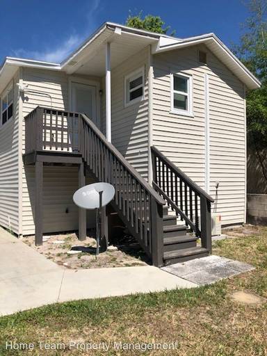 Main picture of 1215 SE Sanchez Ave