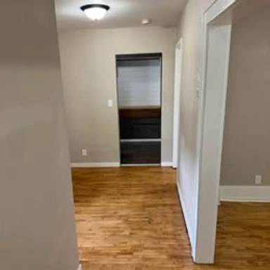 Main picture of 515 10th St SW