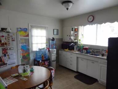 Main picture of 1755 Temple Ave