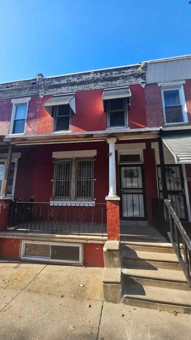 Main picture of 404 N Wanamaker St