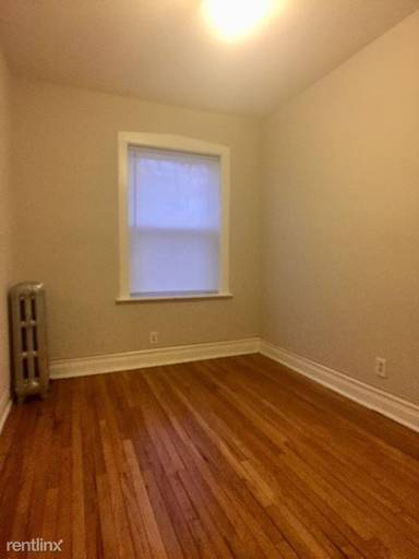 Main picture of 1414 W Devon Ave
