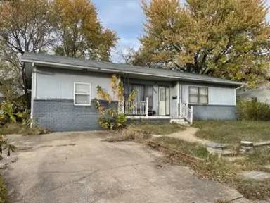 Main picture of 509 E 5th St