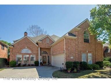 Main picture of 1503 Crown Point Rd