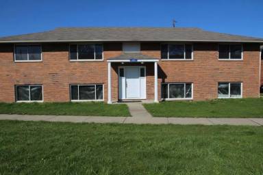 Main picture of 2161 W Mound St