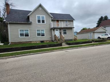 Main picture of 288 S Hickory St