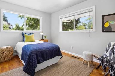 Main picture of 502 120th St S