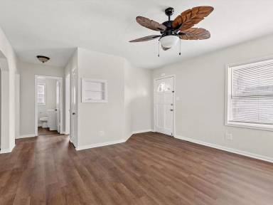 Main picture of 1015 Liberty Rd