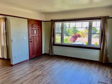 Main picture of 2652 48th Ave SW