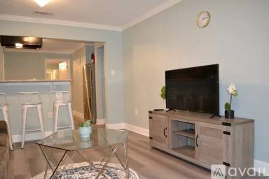 Main picture of 4100 Duplessis St