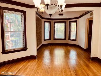 Main picture of 3434 W Schubert Ave