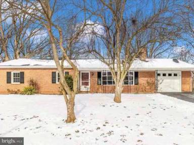 Main picture of 18516 Sherbrooke Dr