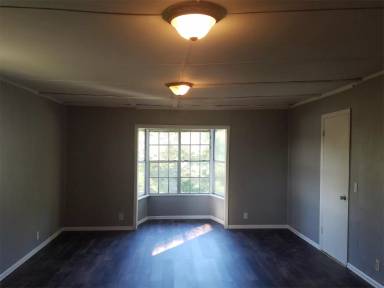 Main picture of 112 Buckeye Way