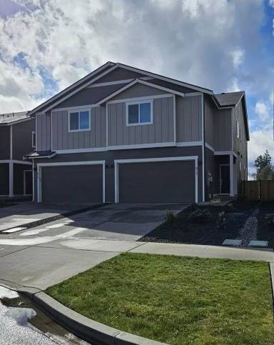 Main picture of 815 Vine Maple St SE
