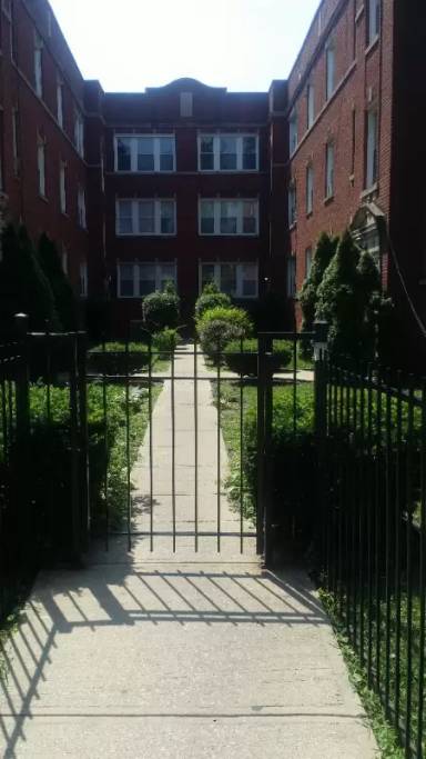 Main picture of 1301 E 71st Pl