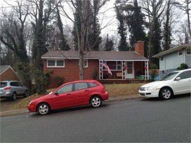Main picture of 107 N Baker St