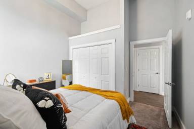 Main picture of 905 Bingham St