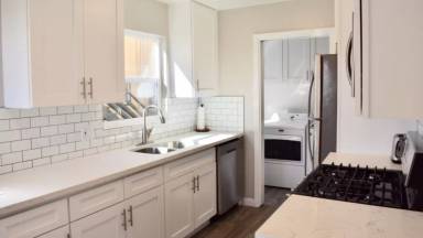 Main picture of 931 Poli St
