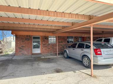 Main picture of 504 E Sunset Cir