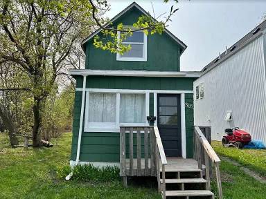 Main picture of 303 S 58th Ave W