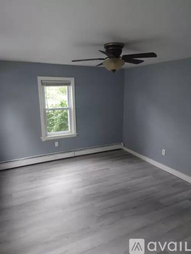 Main picture of 256 Grove St