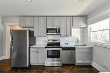 Main picture of 715 West Blvd
