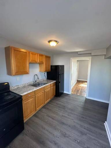 Main picture of 65 Cobb St