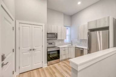 Main picture of 1728 Marlton Ave