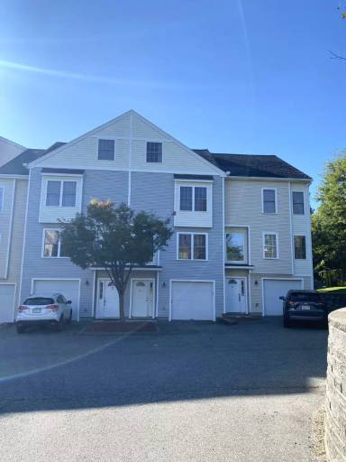 Main picture of 30 Rice Ln