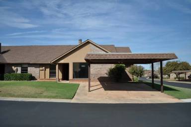 Main picture of 6805 NW 63rd Ter