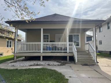 Main picture of 704 N Duluth Ave