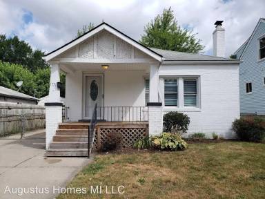 Main picture of 1771 Academy St