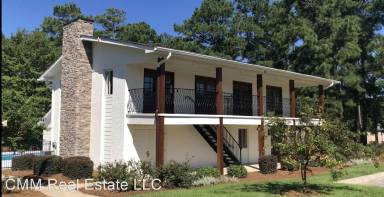 Main picture of Carriage Place Condominiums