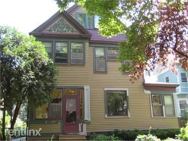 Main picture of 2425 1st Ave S
