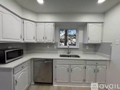 Main picture of 139 Tennyson Dr