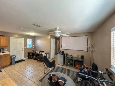 Main picture of 1014 SW 1st Ave