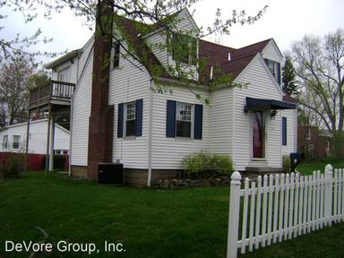 Main picture of 5 Buena Vista St