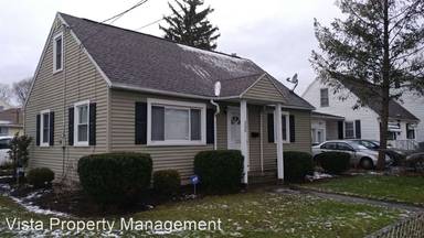 Main picture of 235 Glide St