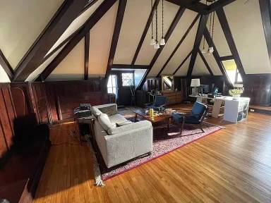 Main picture of 1920 Stevens Ave
