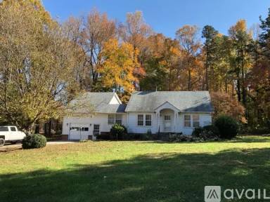 Main picture of 4825 Old Randleman Rd