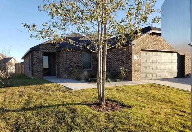 Main picture of 1102 Preston Trl