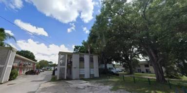 Main picture of 1032 W Jefferson St