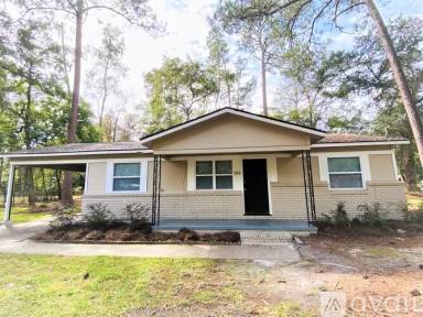 Main picture of 501 Forest St