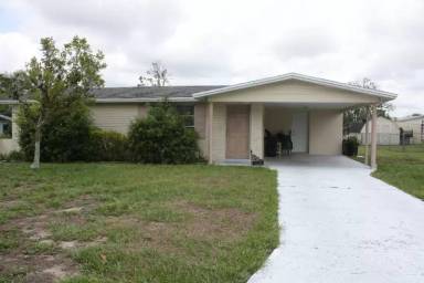 Main picture of 105 S Barbour St