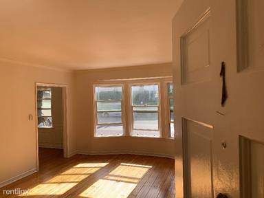 Main picture of 412 N Doheny Dr